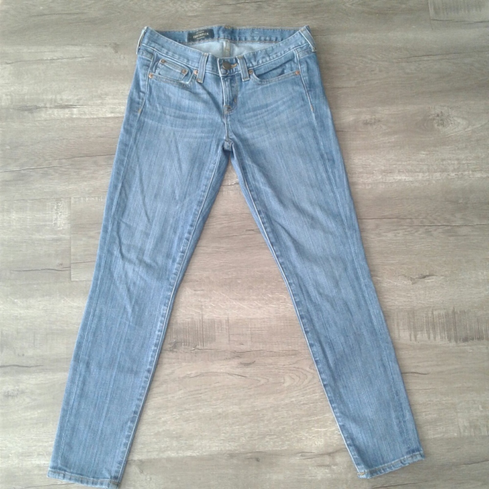 J.Crew toothpick 25ankle jeans